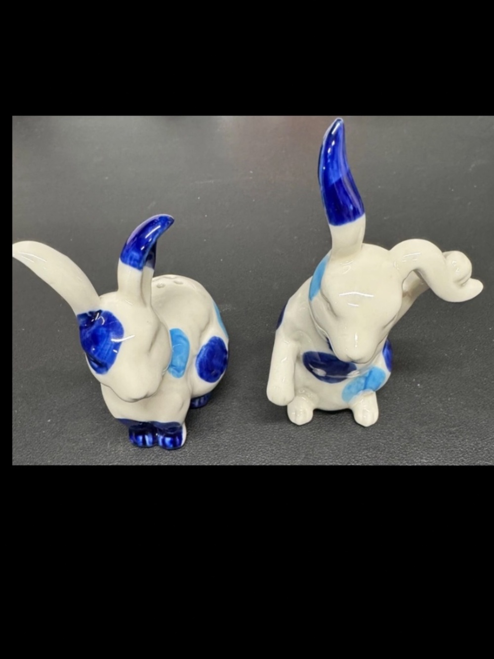 Anthropologie Dotty Bunny Rabbit Salt & Pepper Shaker White W/Spotted Blue (Z8E)